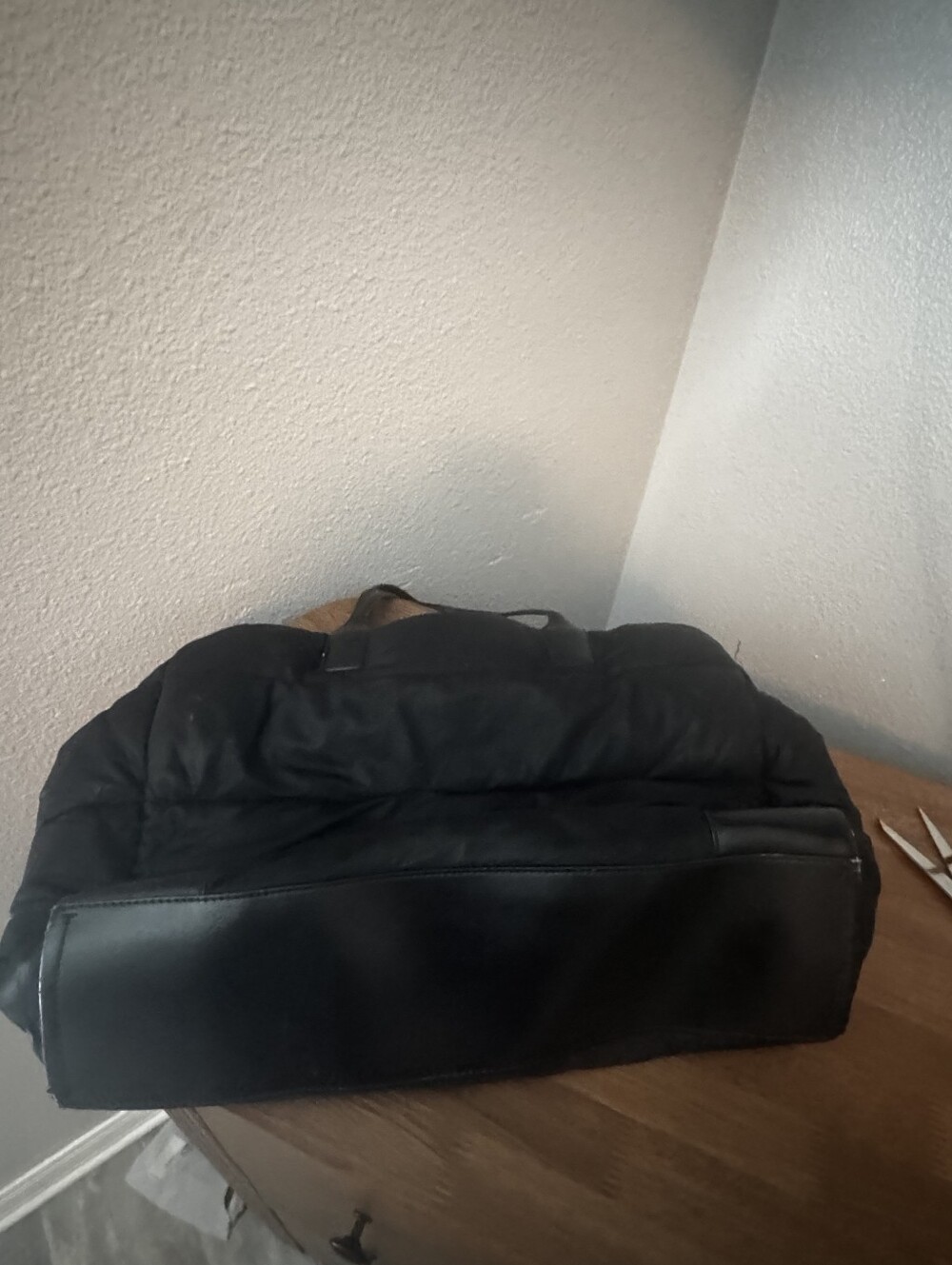 Tory Burch Black Quilted Logo Puffer Tote - Picture 7 of 7